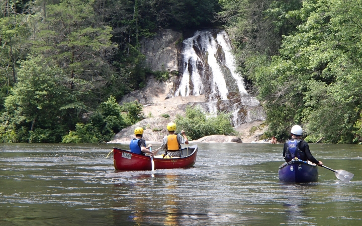 outdoor adventure trip for young adults